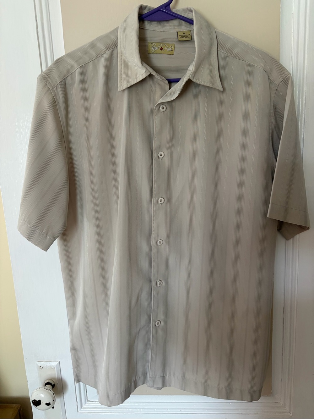 Men's Short-Sleeve Button-Down Shirt in Light Beige - Casual Classic